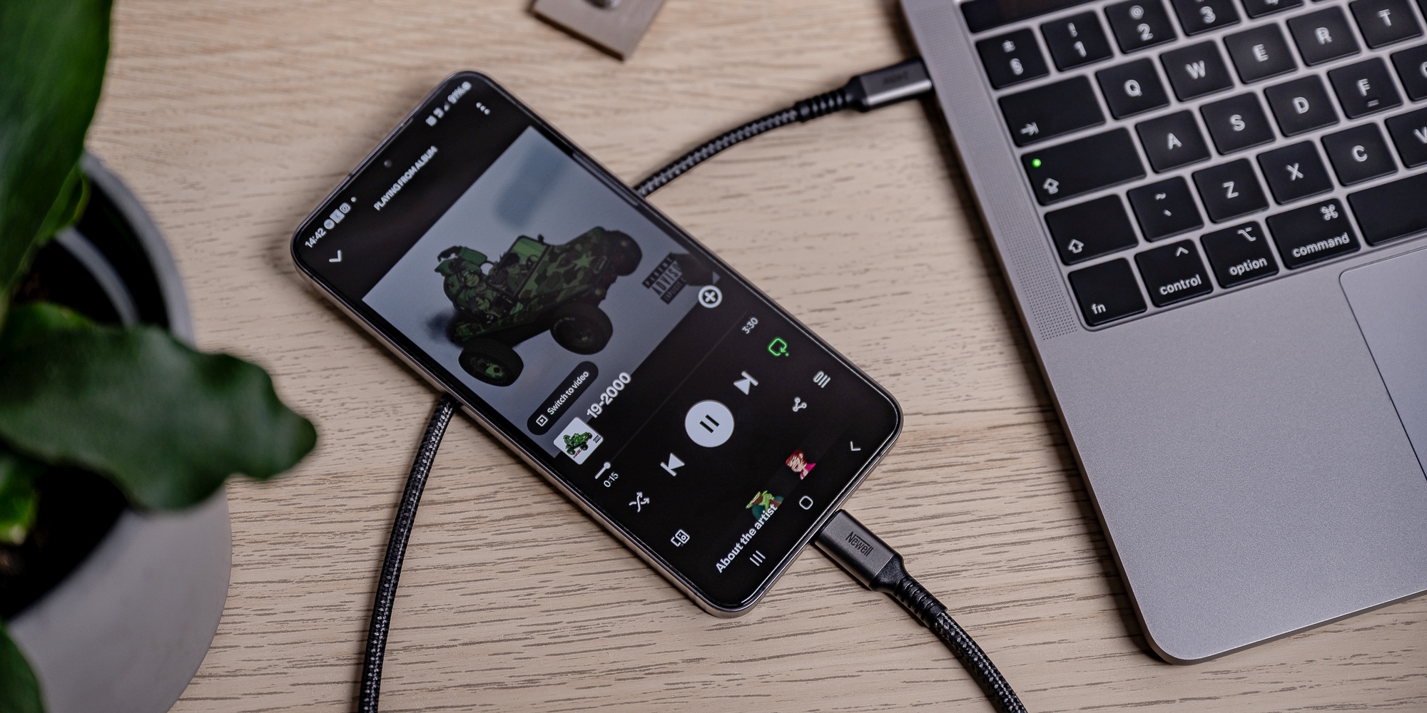 Kabel-Newell-USB-C-na-USB-C-240-W-2-m-grafit-9